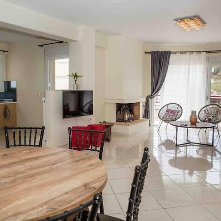 Lavrio Seaview 2Bdr Apt 4 Min Dive From The Sea Bagian luar foto