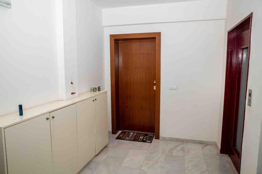 Lavrio Seaview 2Bdr Apt 4 Min Dive From The Sea Bagian luar foto